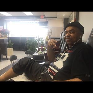 Meet your Posher, Robert